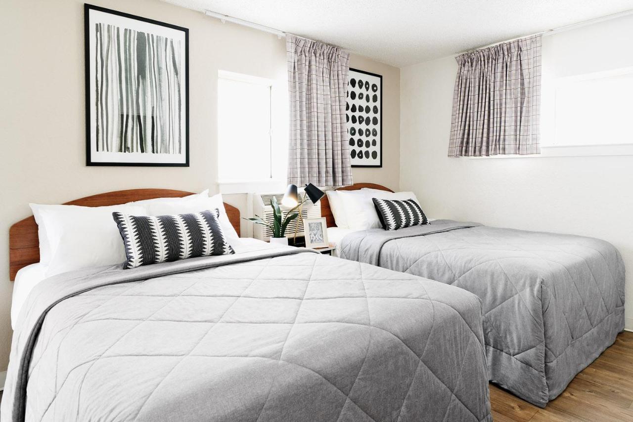 Intown Suites Extended Stay Tampa Fl Orient Park Buitenkant foto